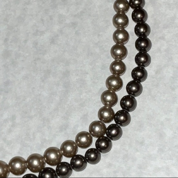 Vintage Japan Two Row Faux Pearl Necklace Graduated Faux Pearls Adjustable - Picture 14 of 15